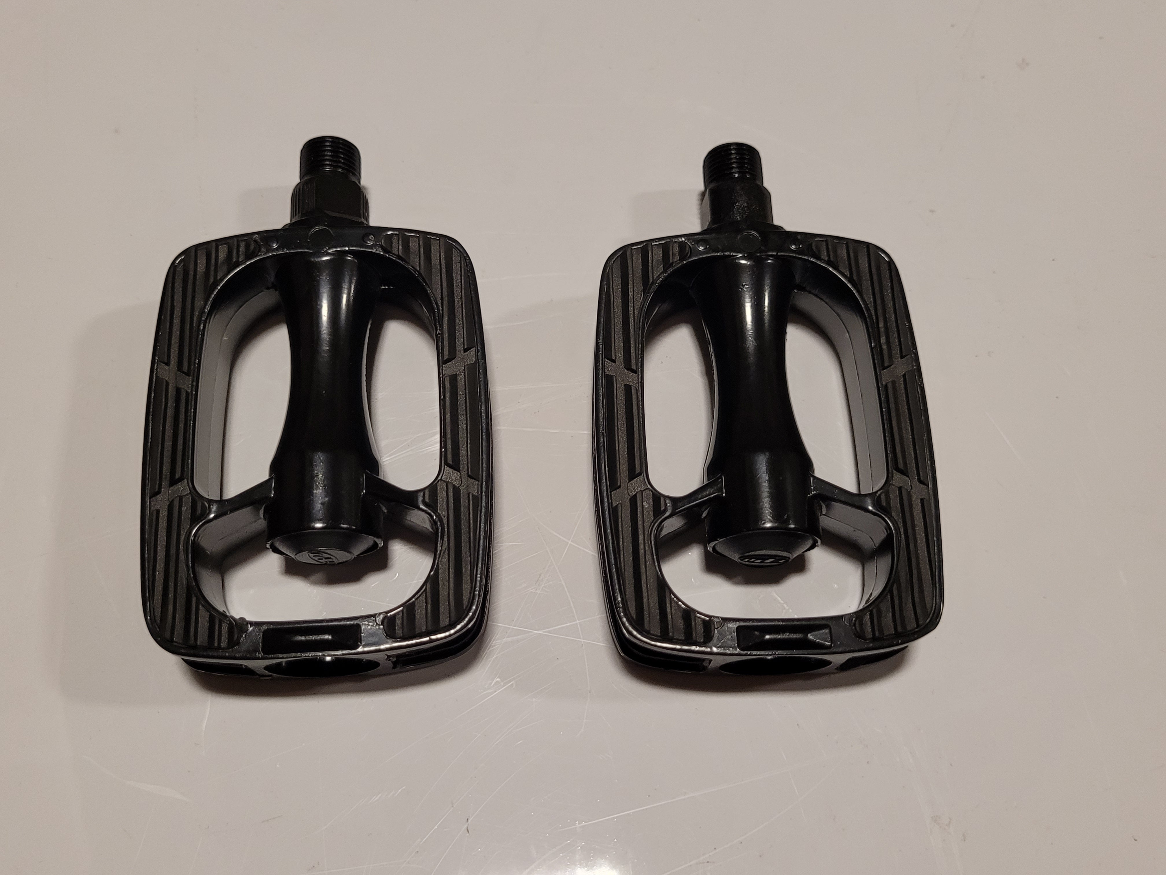 storm pedal Pedal Set (Gio Storm) – GIO Electric Bikes